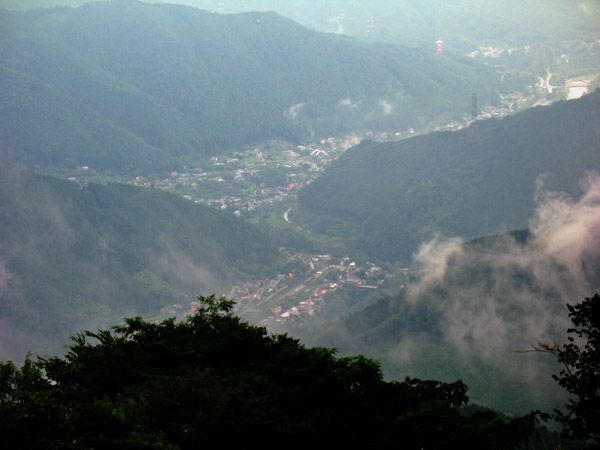 リフト駅がある大展望台から麓の風景