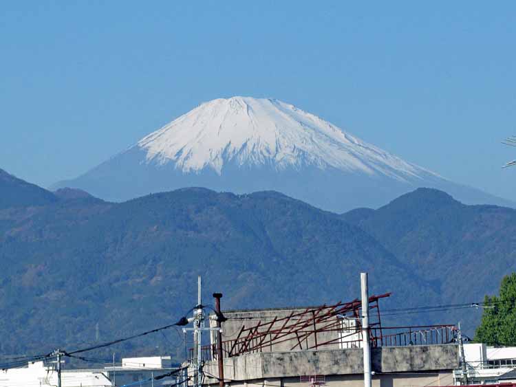 新松田駅からは富士山がよく見える